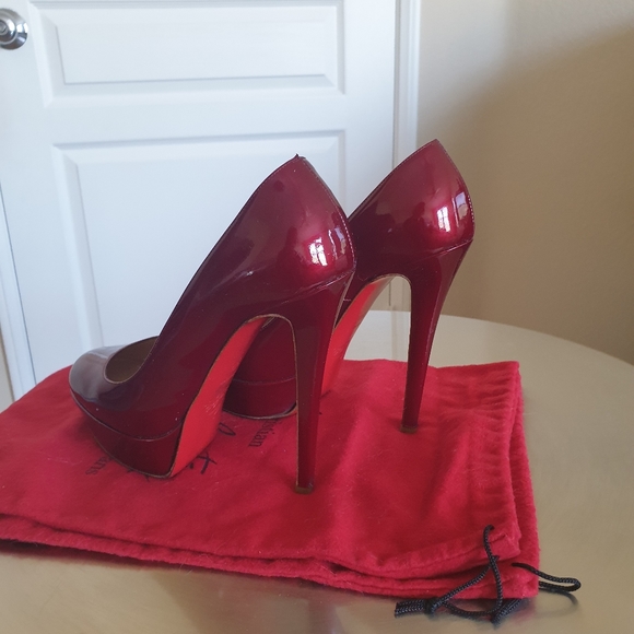COPY - Authentic Christian Louboutin Bianca 140 Patent - Picture 5 of 8